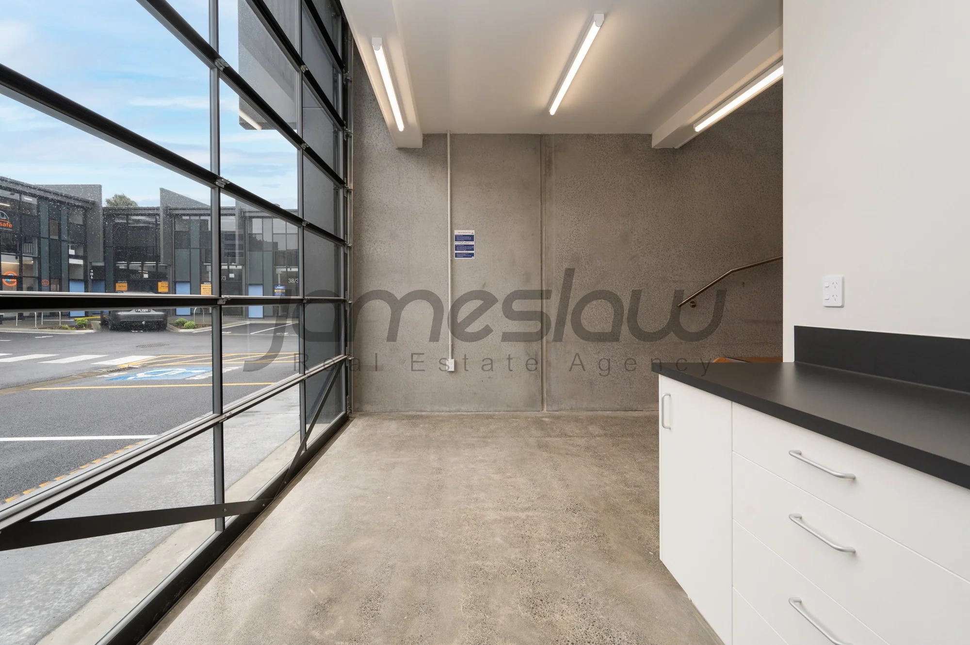Mount Wellington  Mt Wellington 41sqm Glass Roller Door Unit