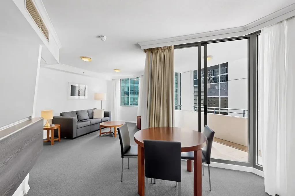 Brisbane City 2房  潜在现金流为正的投资 - 无需担心负杠杆  Potential Cash Postive Investment  - Don't Worry About Negative Gearing