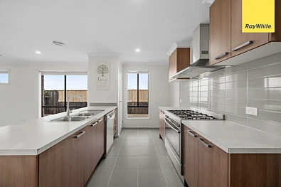 15 Tetbury Avenue, Weir Views, VIC 3338, 4 slaapkamers, 2 badkamers, House