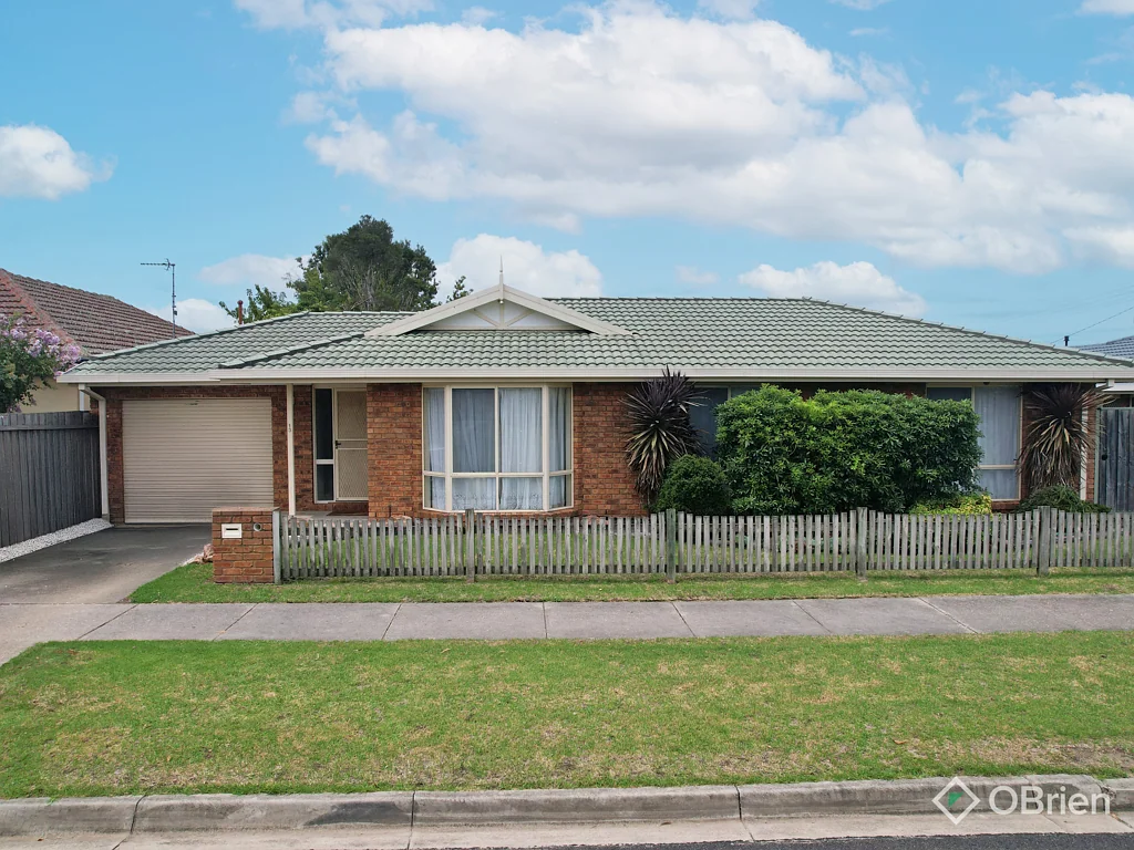 13 Ligar Street, Bairnsdale, VIC 3875