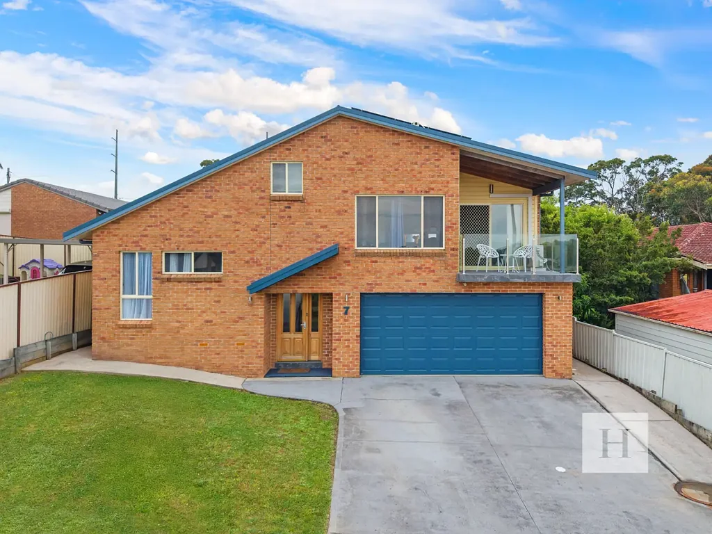 51 Pacific Highway, Lake Haven, NSW 2263