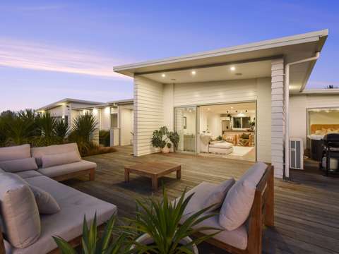 Te Awamutu 5غرفة نوم Lifestyle living - fringe of town, with a pool!