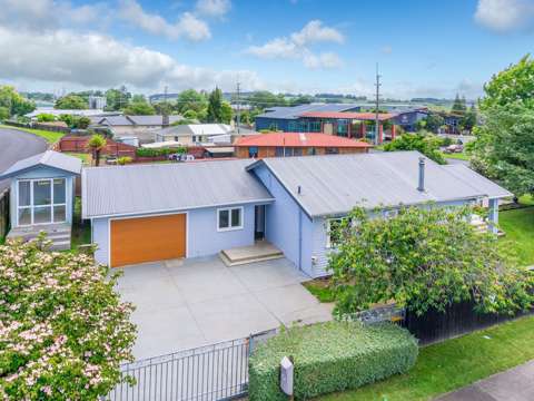 Te Awamutu 4غرفة نوم Home Sweet Home
