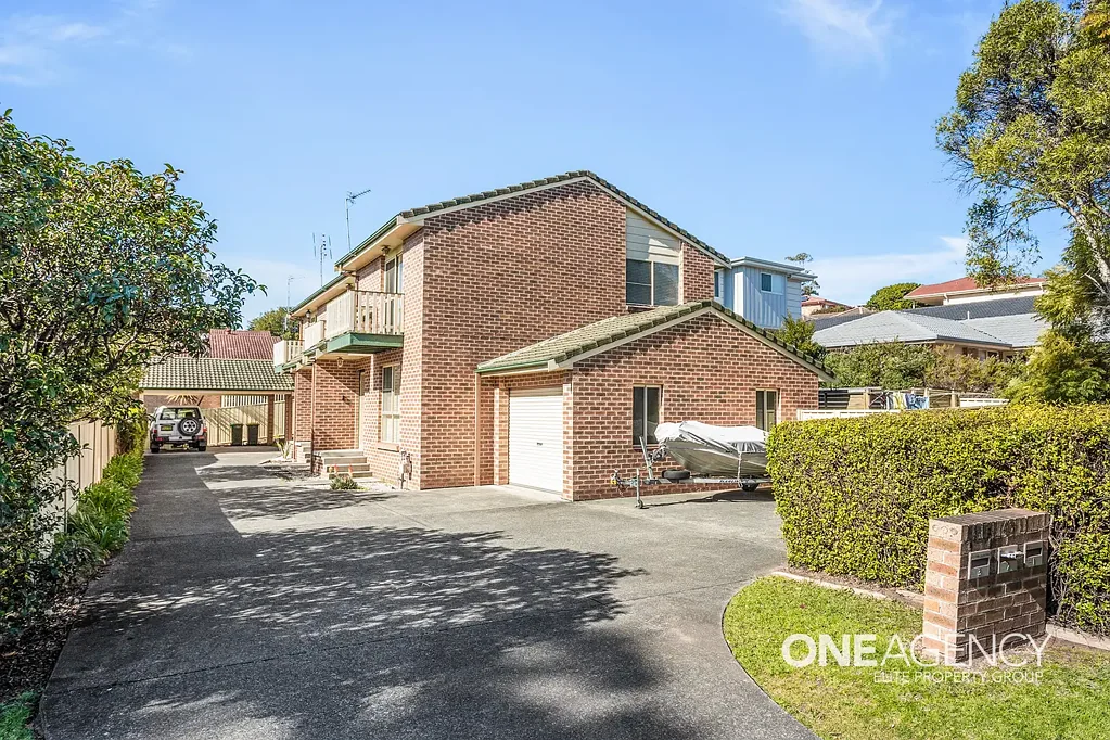 COSY HOME LOCATED IN THE HEART OF BLACKBUTT