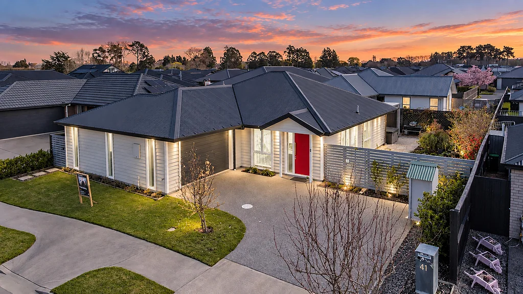 Kaiapoi 3침실 Sophisticated Style, Effortless Living