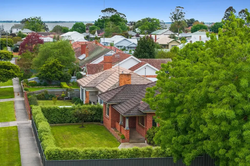 32 Armstrong Street, Colac, VIC 3250