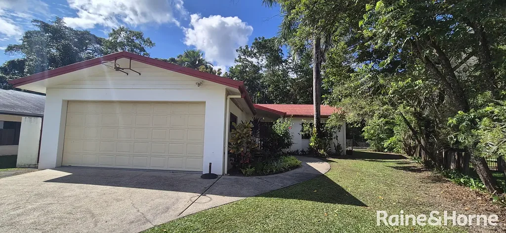 Mossman 3Kwarto Seeking all genuine offers - this is a renovator's delight!