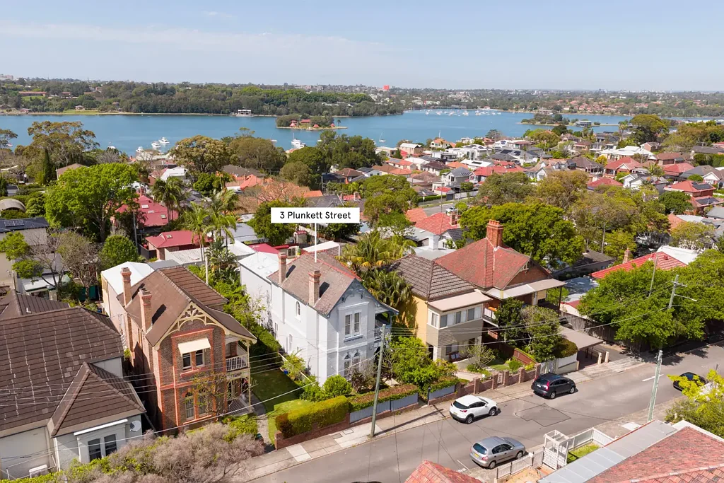 Drummoyne 5部屋 Freestanding Victorian Terrace + separate studio on 474sqm