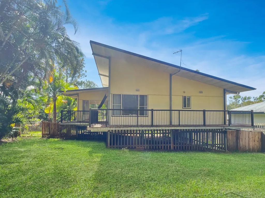 Macleay Island 3Phòng ngủ Spacious Family Home - walk to the shops