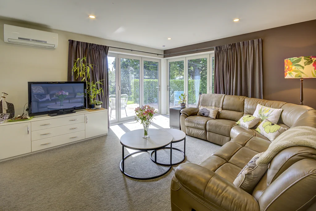Woodend 3 Bedroom Warm and Inviting Family Home