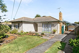 1 Katoomba Street, Hadfield