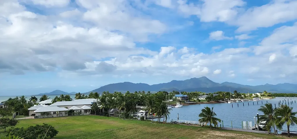 Unit 15/10-14 Poinciana Bvd, Cardwell, QLD 4849