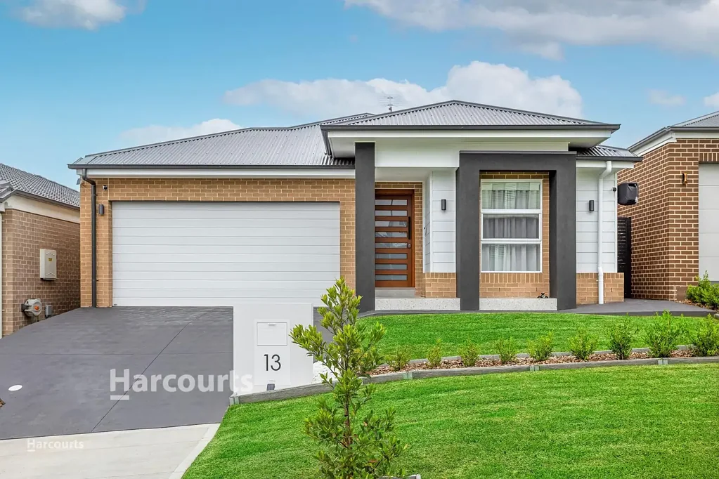 13 Dolly Circuit, Calderwood, NSW 2527