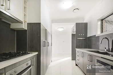 9/34-36 Girraween Road, Girraween, NSW 2145, 3 rūma, 3 rūma horoi, Townhouse