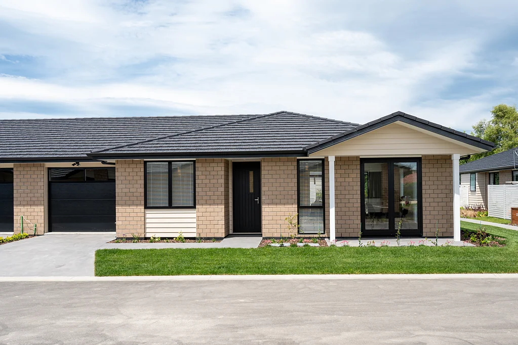 Clive 3ਬੈੱਡਰੂਮ New townhouse - Retirement or Lifestyle