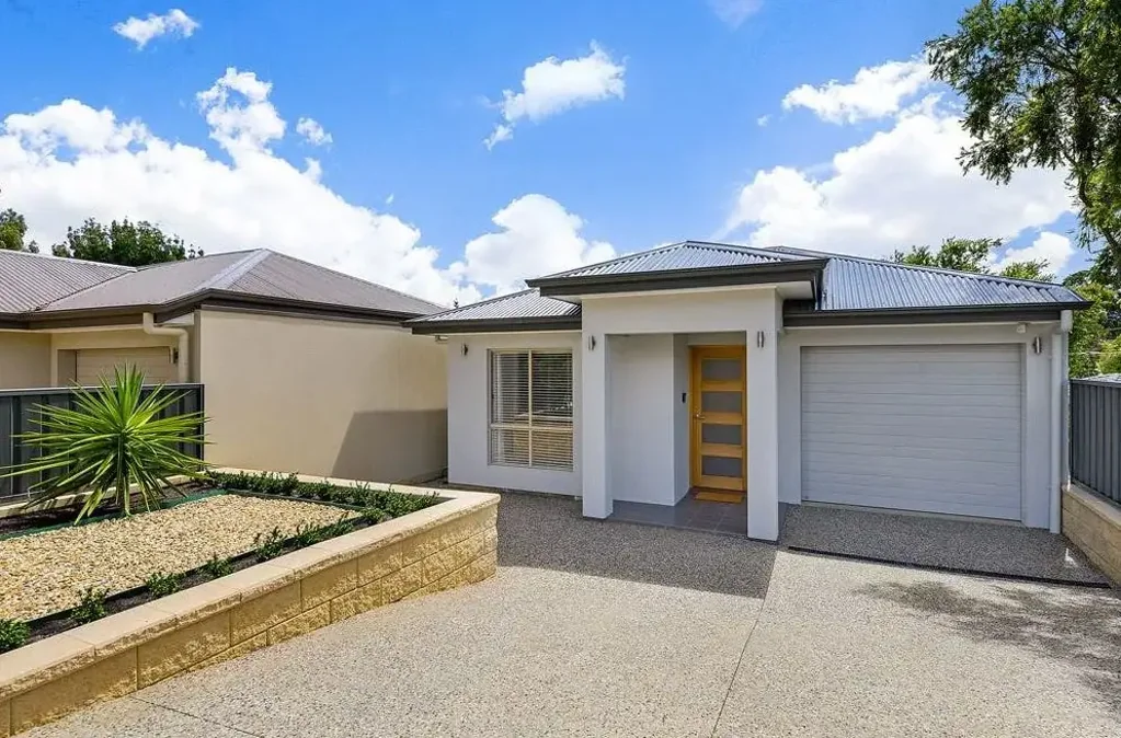 Modern Comfort Meets Lifestyle Living in Aberfoyle Park!