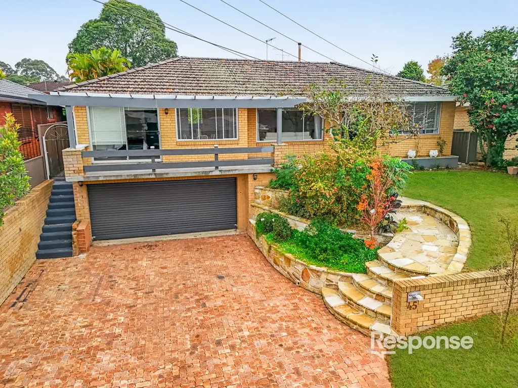 Emu Plains 4غرفة نوم Family Living with Lifestyle to Match. Auction | 5th July at 11:00 AM