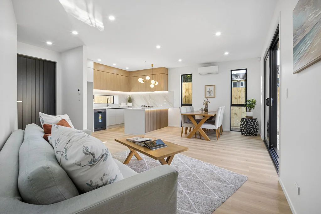 Glendene 4 Bedroom Brand New, Freehold & Free Standing