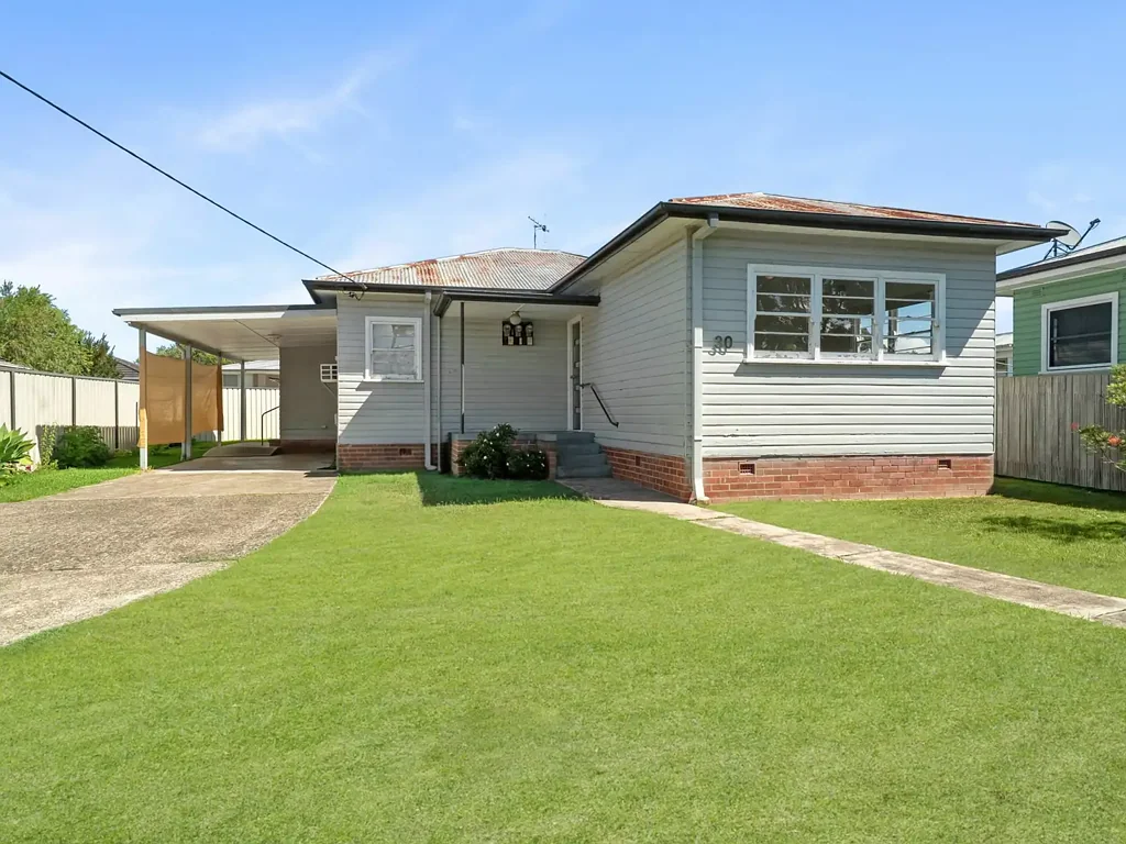 Taree 3chambre Affordable Entry Level Opportunity for First Home Buyers & Investors