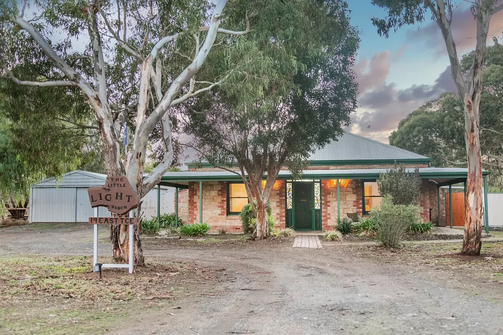 Callington 3ਬੈੱਡਰੂਮ 3 acres of Callington charm