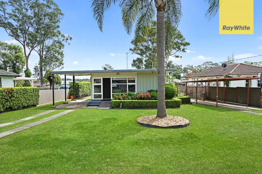 30 Moresby Crescent, Whalan, NSW 2770