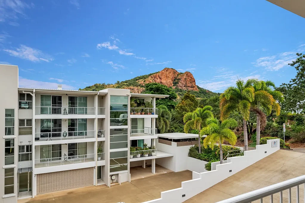 City Living - Fully Furnished Apartment