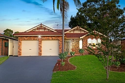 8 Orchard Place, Glenwood