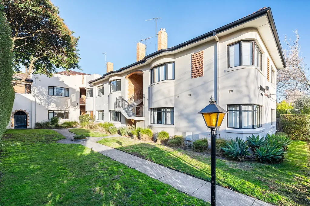6/360 Barkly Street, Elwood, VIC 3184