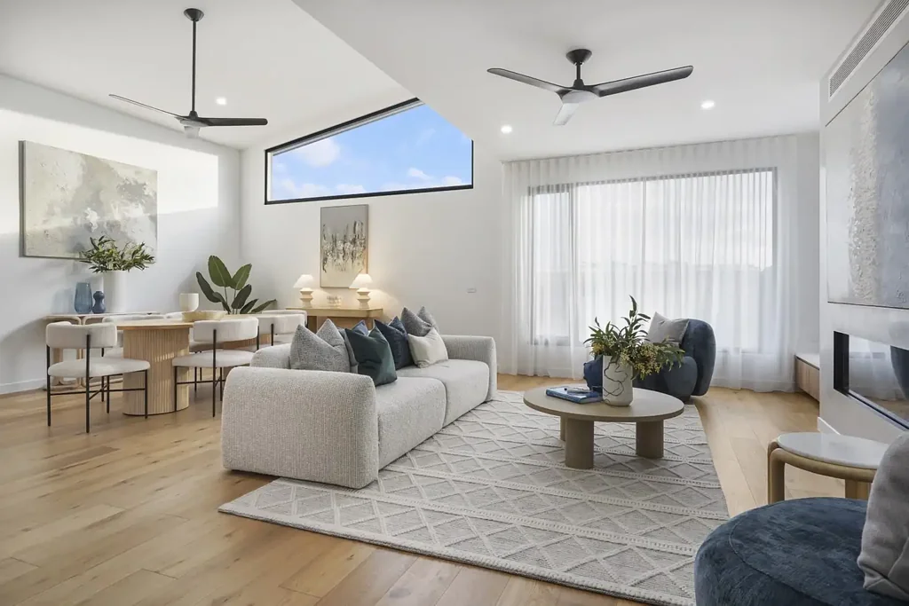 Carrum 4房 Carrum Beach核心地帯 新建住宅 精致海岸生活 4卧5起居 空间灵活 光线充足 室内外一体 高端品质 配套完善 步行海滩商圈 Luxury Family Living By The Beach - Step Inside.