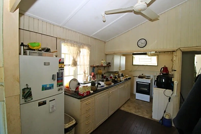 38 Walsh Street, Biggenden, QLD 4621, 2 chambres, 1 salles de bain, House