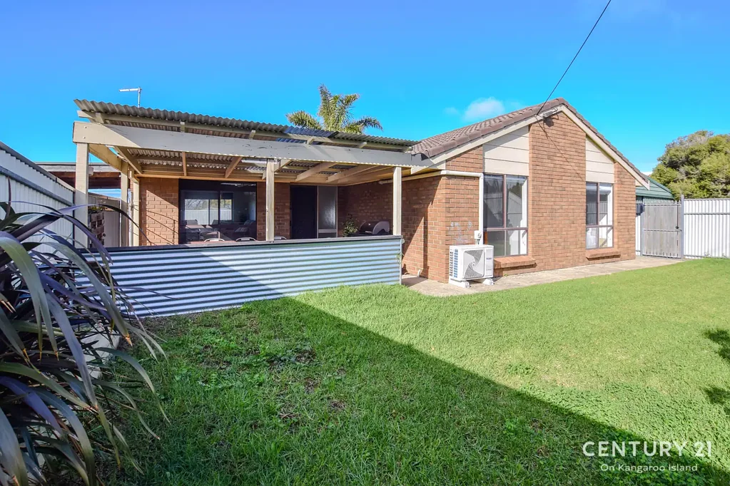 Kingscote 3房  Bright, Easy-Care Living by the Beach!