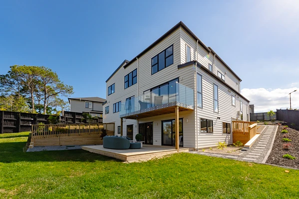 Albany 7 Bedroom Grand Home For Luxury Lifestyle Living