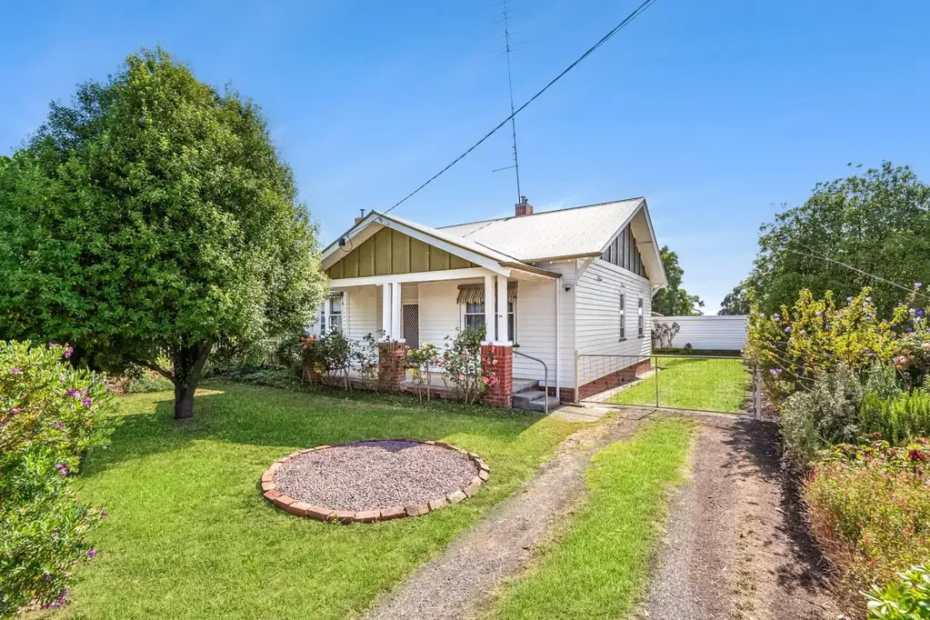 54 Church Street, Colac, VIC 3250