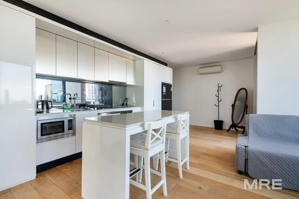 City living with the best unobstructed bay views