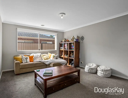 10 Connor Drive, Burnside Heights, VIC 3023, 4 chambres, 2 salles de bain, House