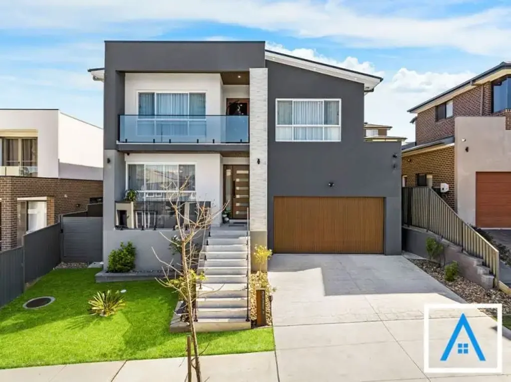 3 Chinnocks Avenue, Campbelltown, NSW 2560