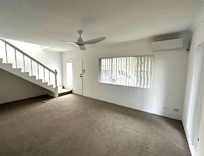 5/8-12 Joffre Street, South Hurstville, St George, 3房, 2浴, Townhouse