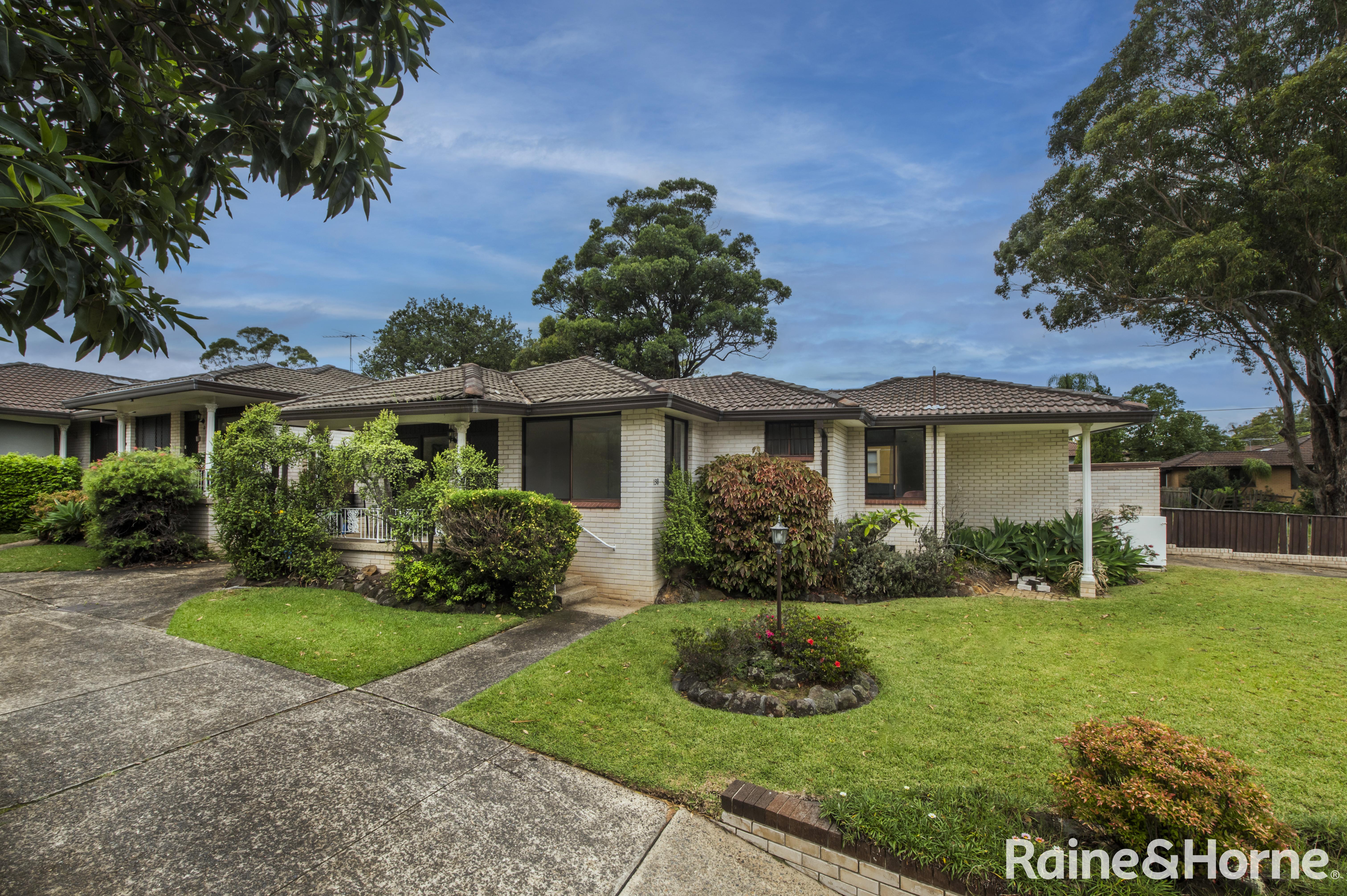 UNIT 1 138 MORTS RD, MORTDALE NSW 2223, 0部屋, 0バスルーム, House