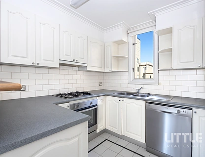 21/400 Victoria Parade, East Melbourne, Melbourne CBD, 3 chambres, 2 salles de bain, Apartment