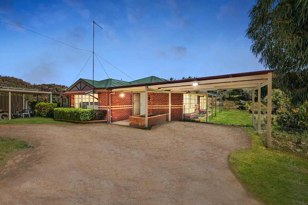 Whiteheads Creek 3房  House on the hill