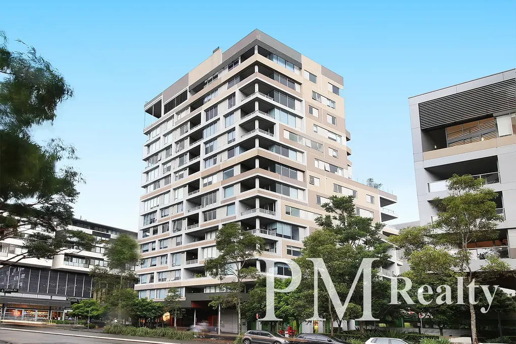 Flawlessly Furnished Designer Apartment