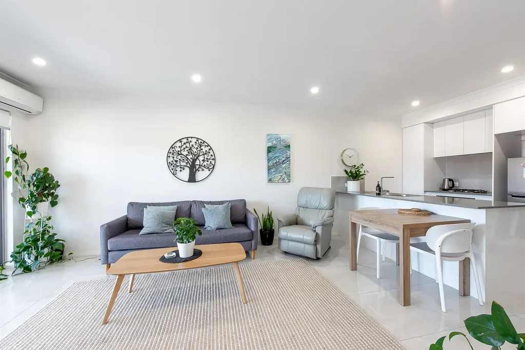 Chic apartment ready for you to move in!