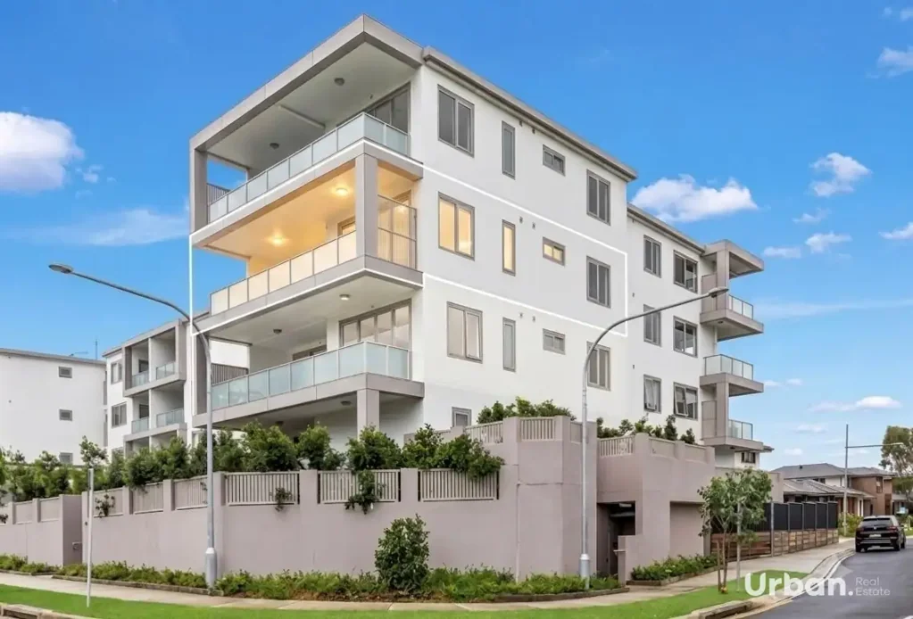 Edmondson Park 2房 时尚两卧室公寓，带独立卫浴和阳台 - Edmondson Park 最佳生活体验 Stylish Two-Bedroom Apartment with Ensuite & Balcony - Edmondson Park Living at Its Best