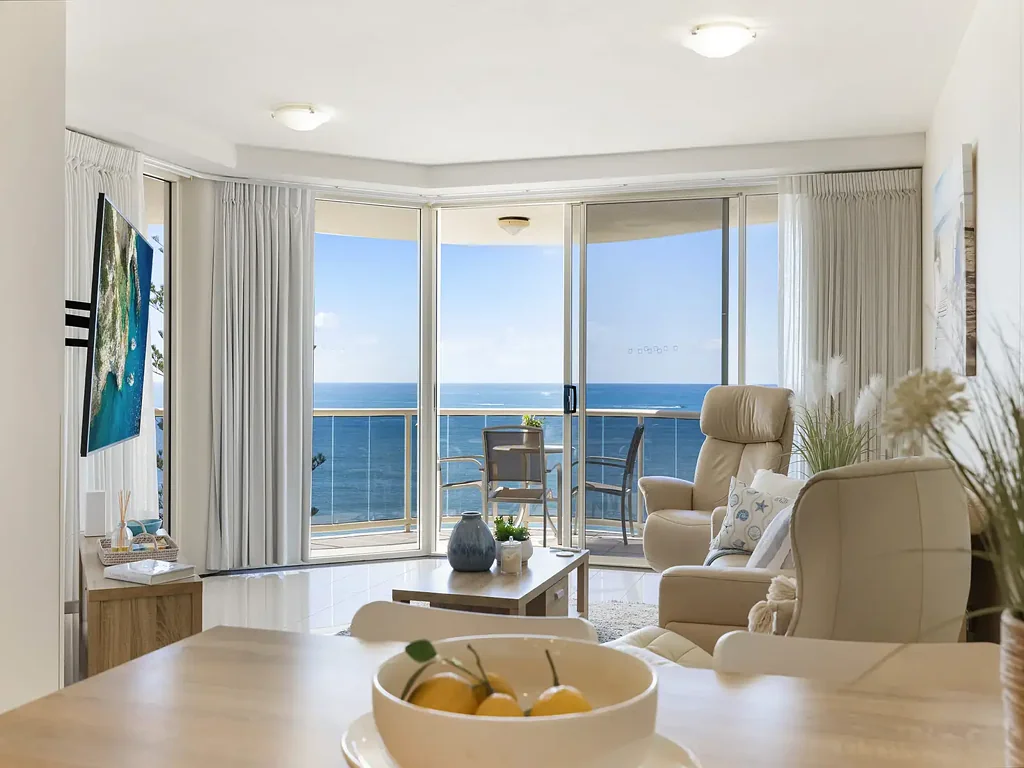 Mooloolaba 2部屋 Breathtaking Ocean views, Apartment Living on Mooloolaba's front row