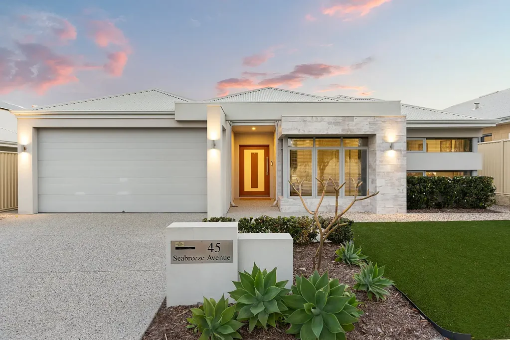 Burns Beach 4બેડરૂમ COASTAL LIVING MADE EASY