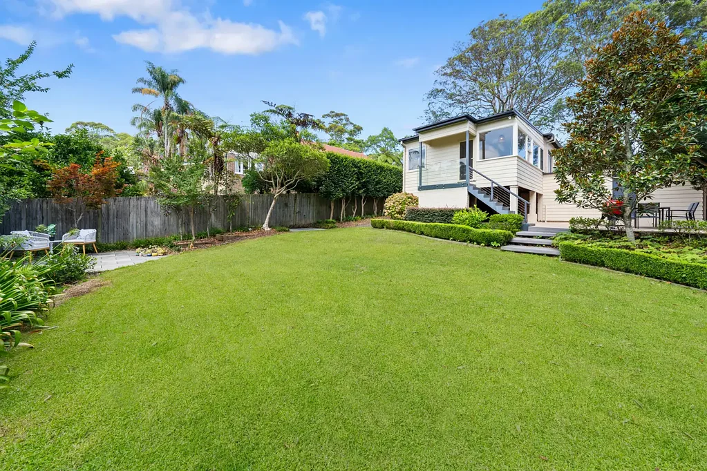 27 Stuart Avenue, Normanhurst, NSW 2076