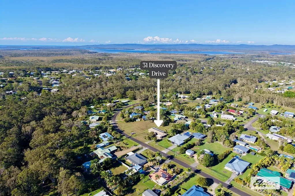 Cooloola Cove 3房  Calling All Handi-Persons!