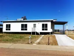 3 Honeyeater Court, Longreach