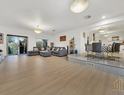 8 Stanhill Drive, Cranbourne South, VIC 3977, 5房, 4浴, House
