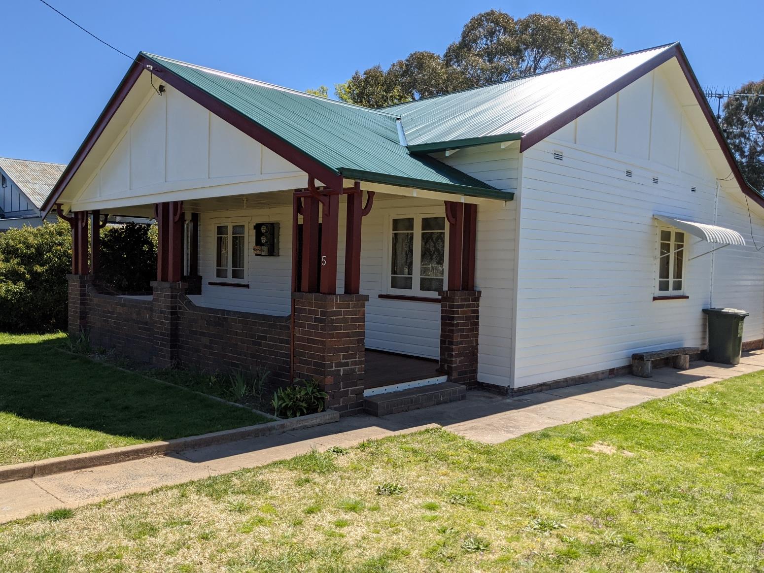 5 DUKE ST, URALLA NSW 2358, 0 chambres, 0 salles de bain, House